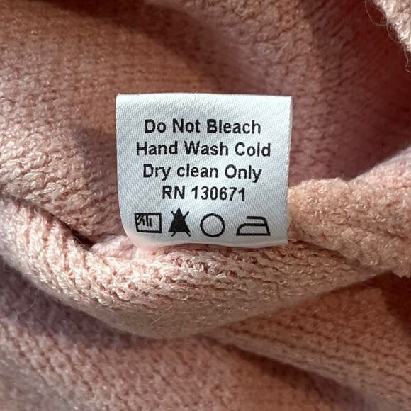 Women's Pink V-Neck Pullover Fuzzy Hooded Oversized Sweater Size S/M - Picture 8 of 9